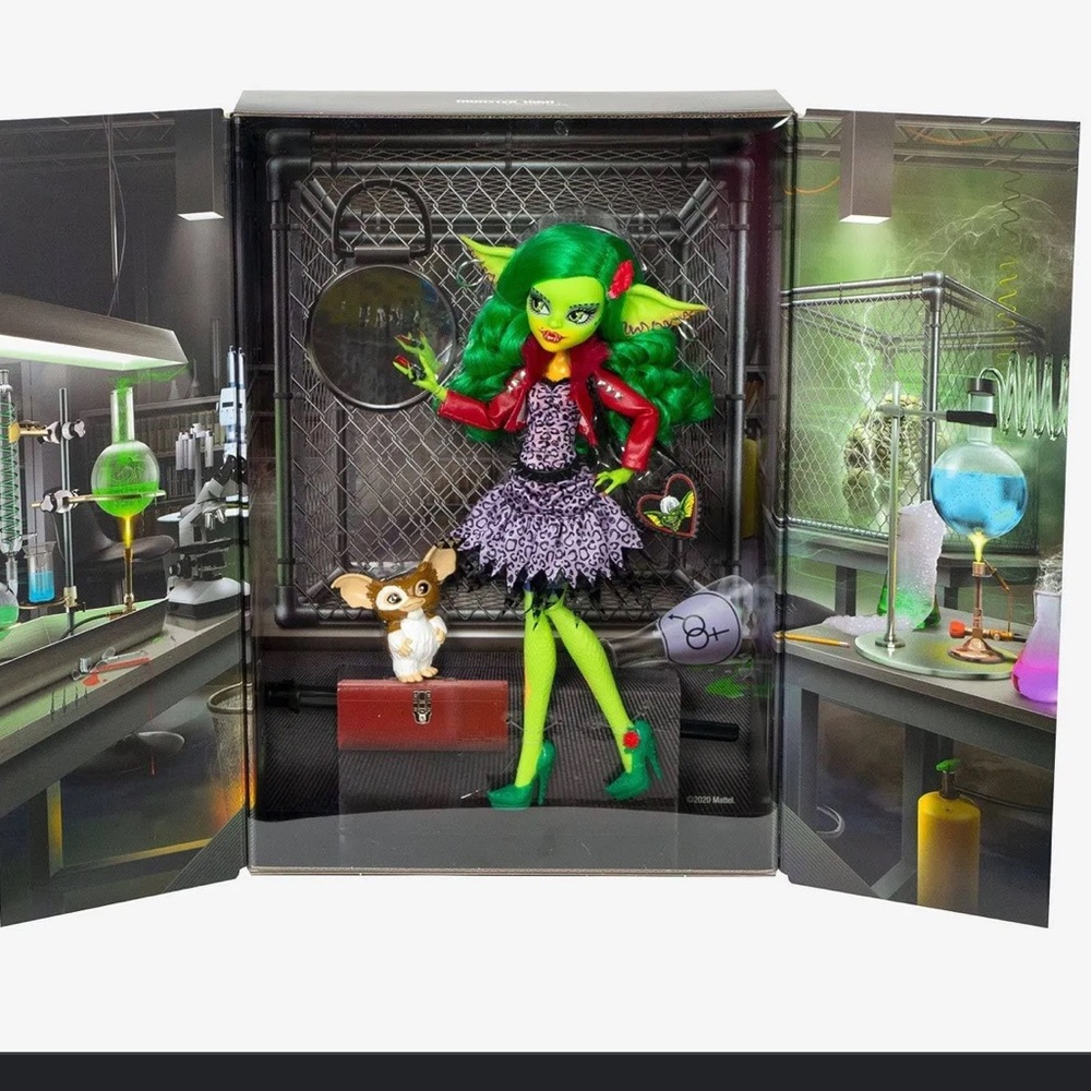 Brand new gremlins 2 Greta monster high doll